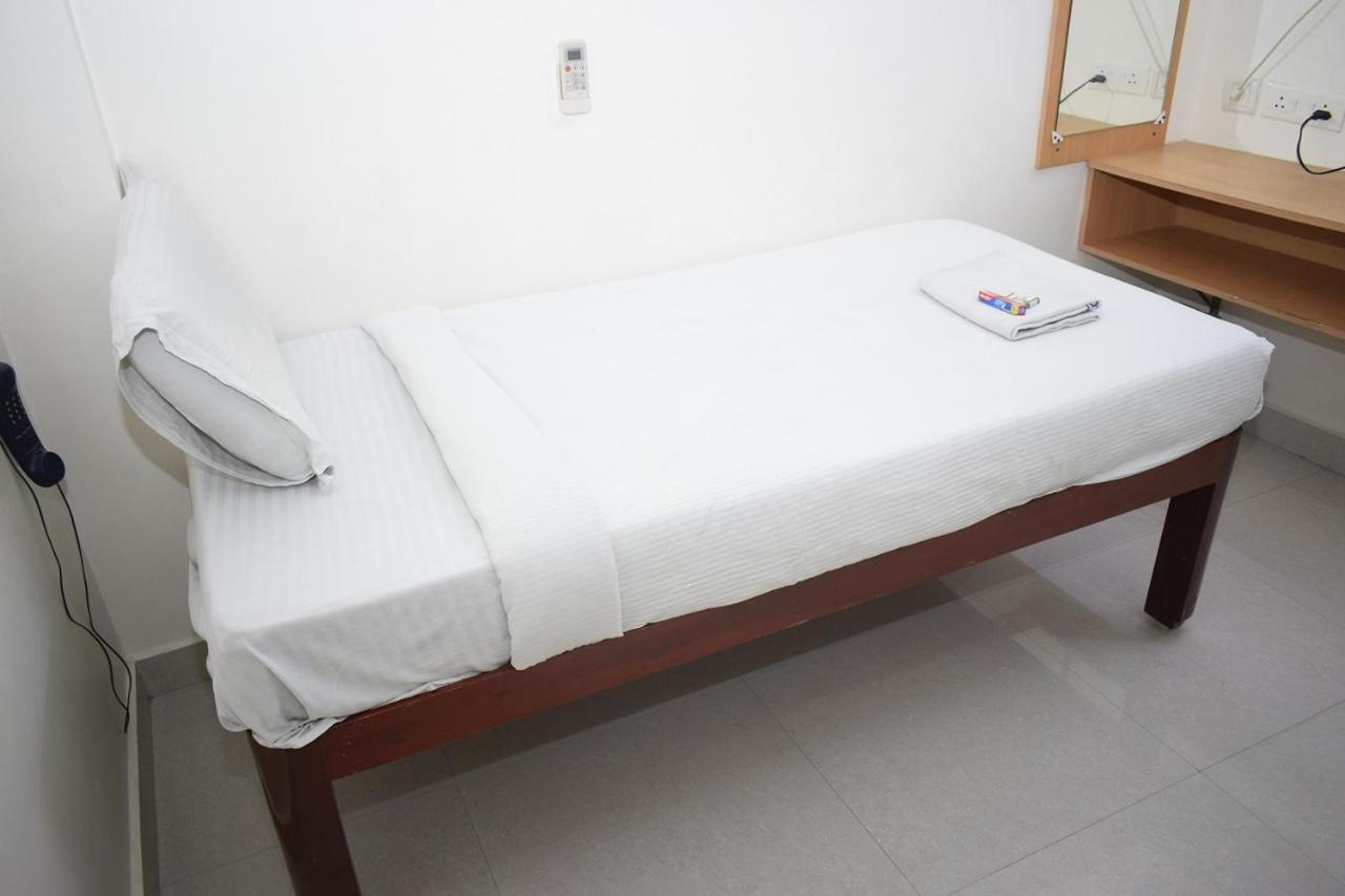 Sakthi Guest House Пондичерри Экстерьер фото