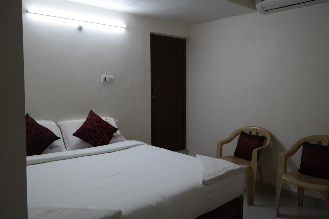 Sakthi Guest House Пондичерри Экстерьер фото